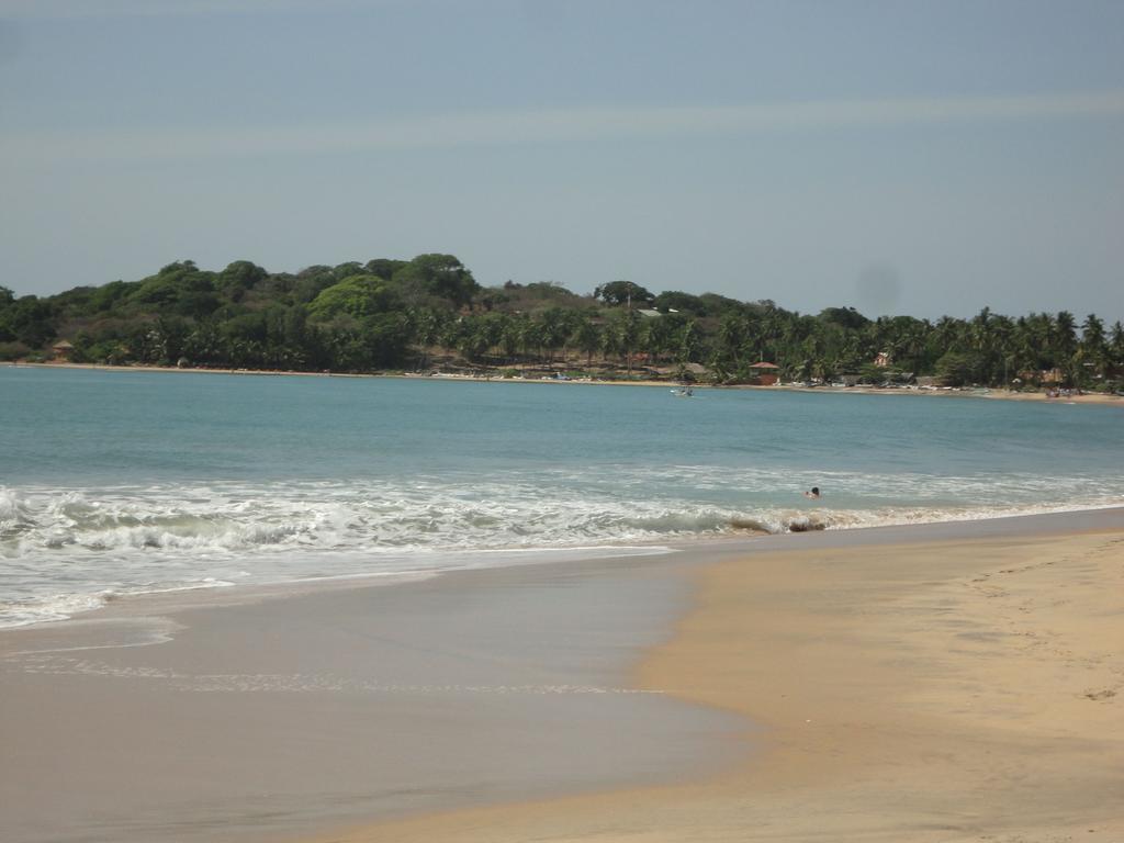 Surf & Sand Hotel Arugambay Arugam Bay Eksteriør billede